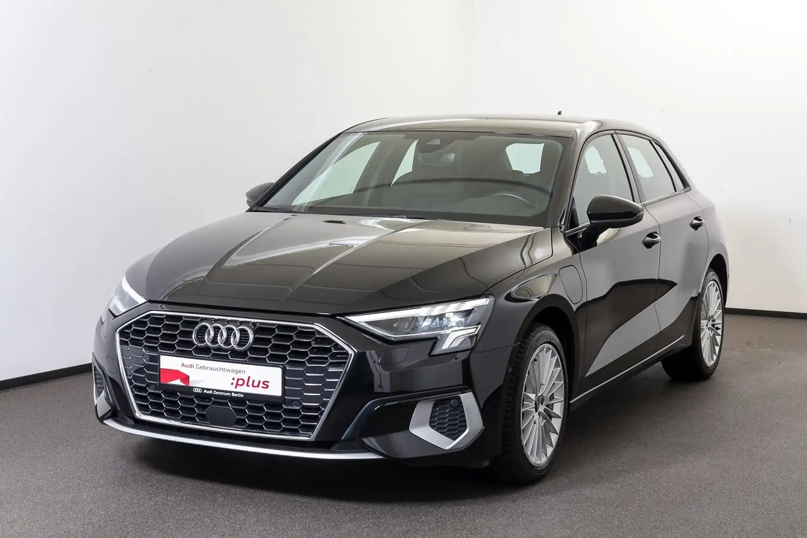 Audi A3 advanced 40 TFSI e S tr. LED NAVI Black - 2
