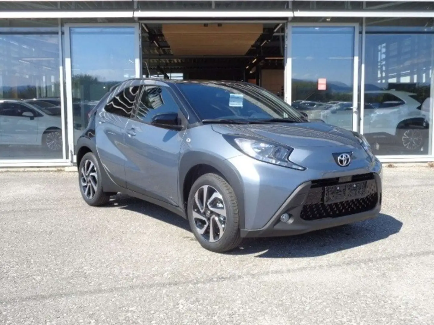 Toyota Aygo X 1,0 VVT-i Pulse CVT *PROMPT Blau - 1