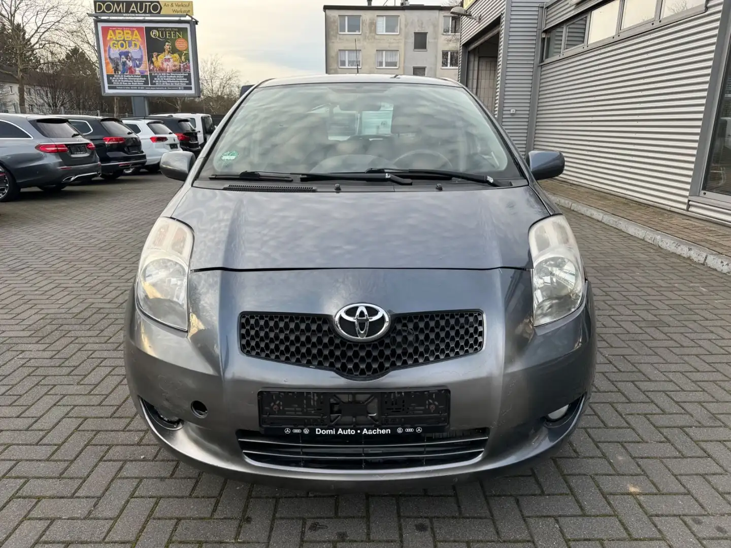 Toyota Yaris Sol Blau - 2