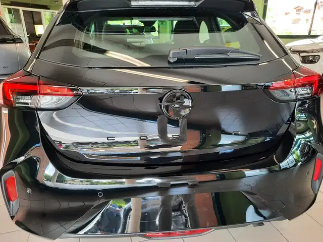 Opel Corsa view 8