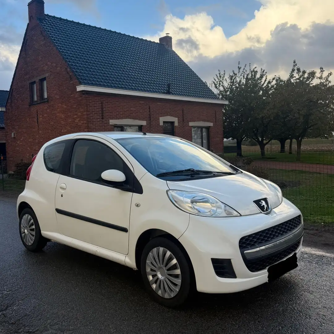 Peugeot 107 70 Black&Silver - 1