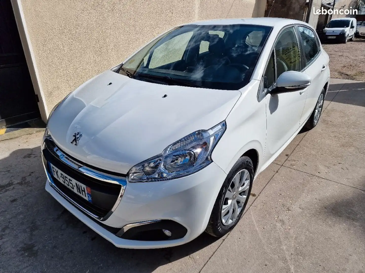 Peugeot 208 1.5 bluehdi 100ch s&s business 89000km 5 PLACE DE 2019 garantie 12-mois 1ère main Weiß - 1