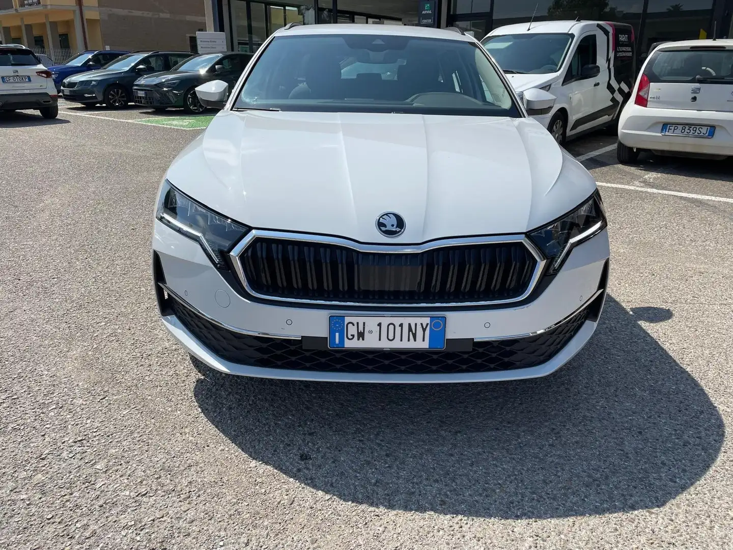 Skoda Octavia Octavia Wagon 2.0 tdi Executive 150cv dsg Weiß - 2