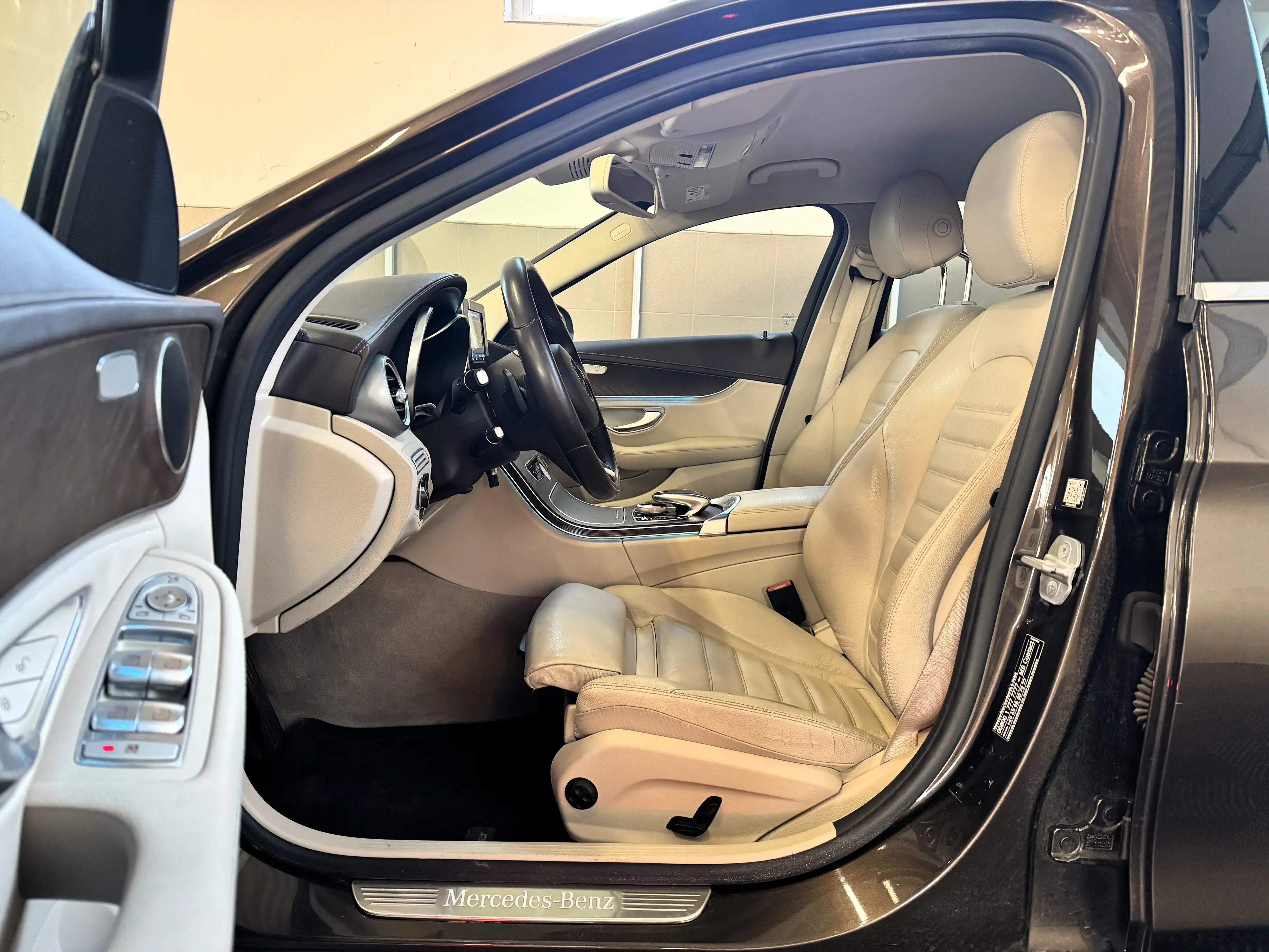 Mercedes-Benz C 250 C 250d T Aut. Exklusive Ambiente/Led/Leder/SHZ/PDC — photo 10