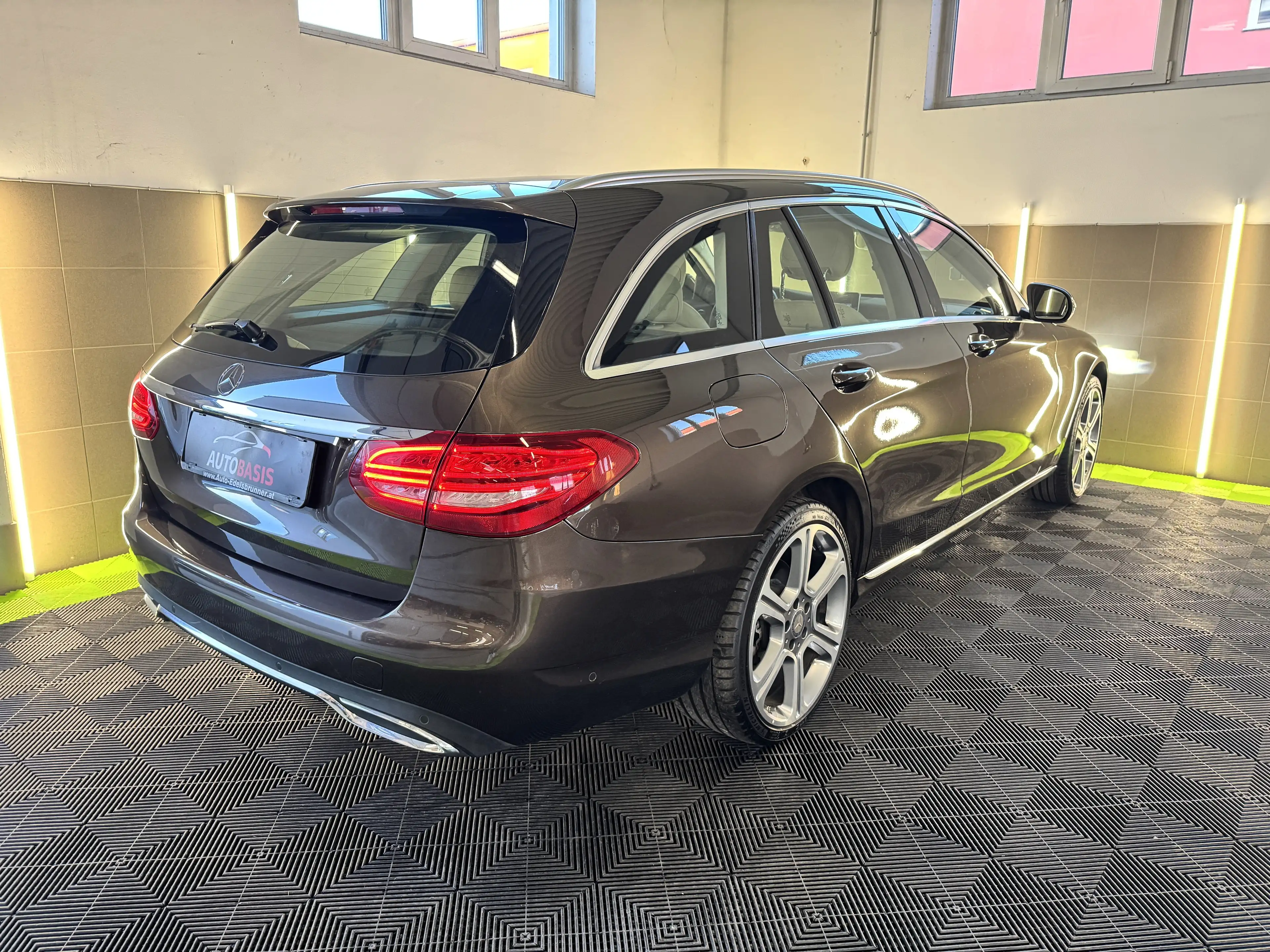 Mercedes-Benz C 250 C 250d T Aut. Exklusive Ambiente/Led/Leder/SHZ/PDC — photo 6