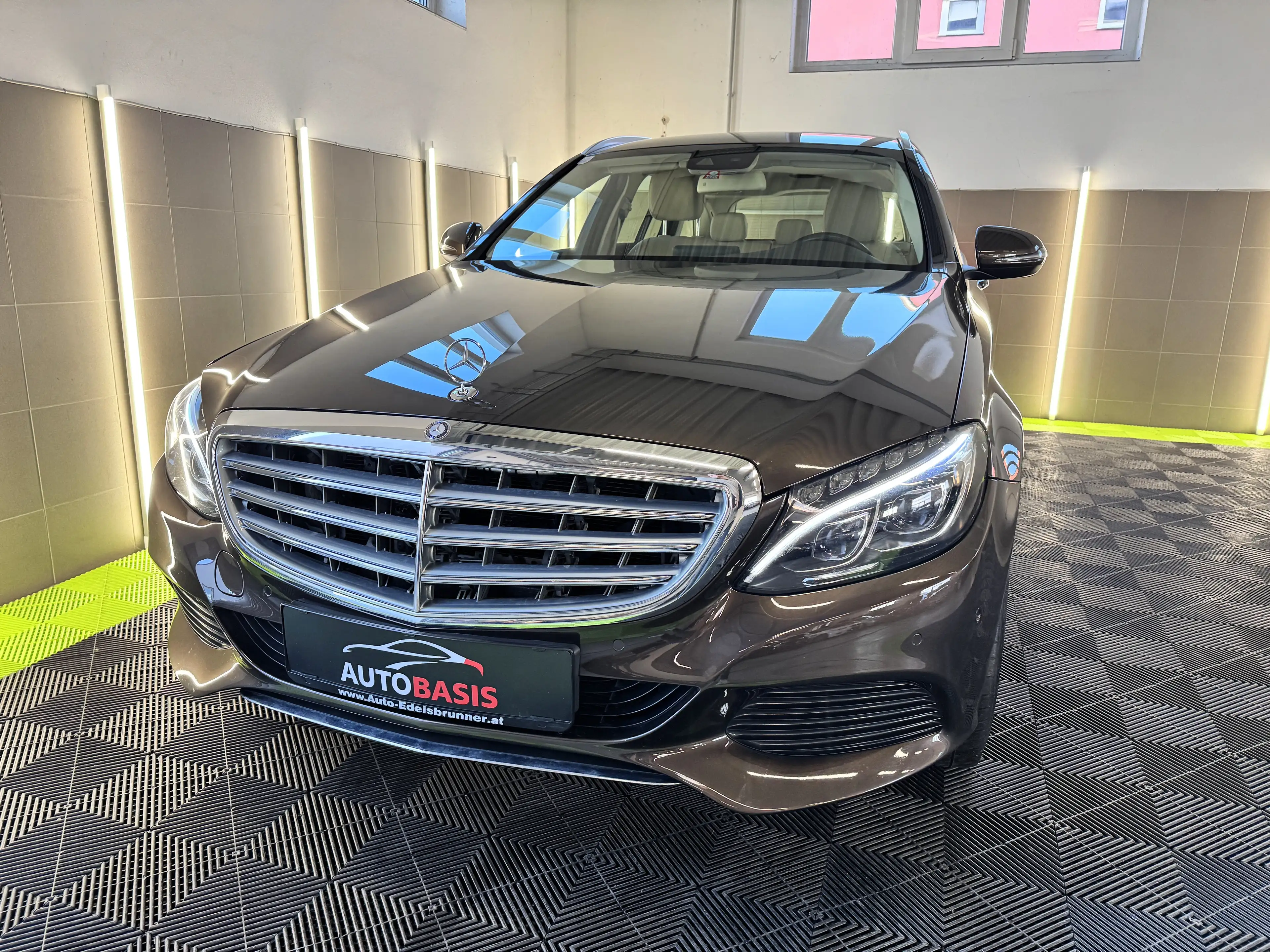 Mercedes-Benz C 250 C 250d T Aut. Exklusive Ambiente/Led/Leder/SHZ/PDC — photo 3