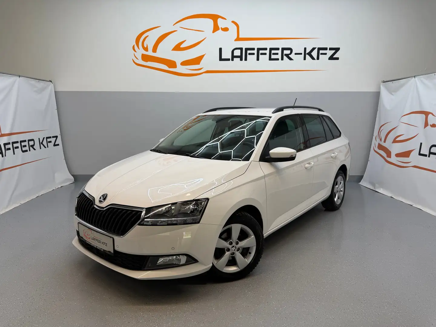 Skoda Fabia Combi Style 1,0 TSI KLIMAAUTO SITZHZG RFK ACC Weiß - 1
