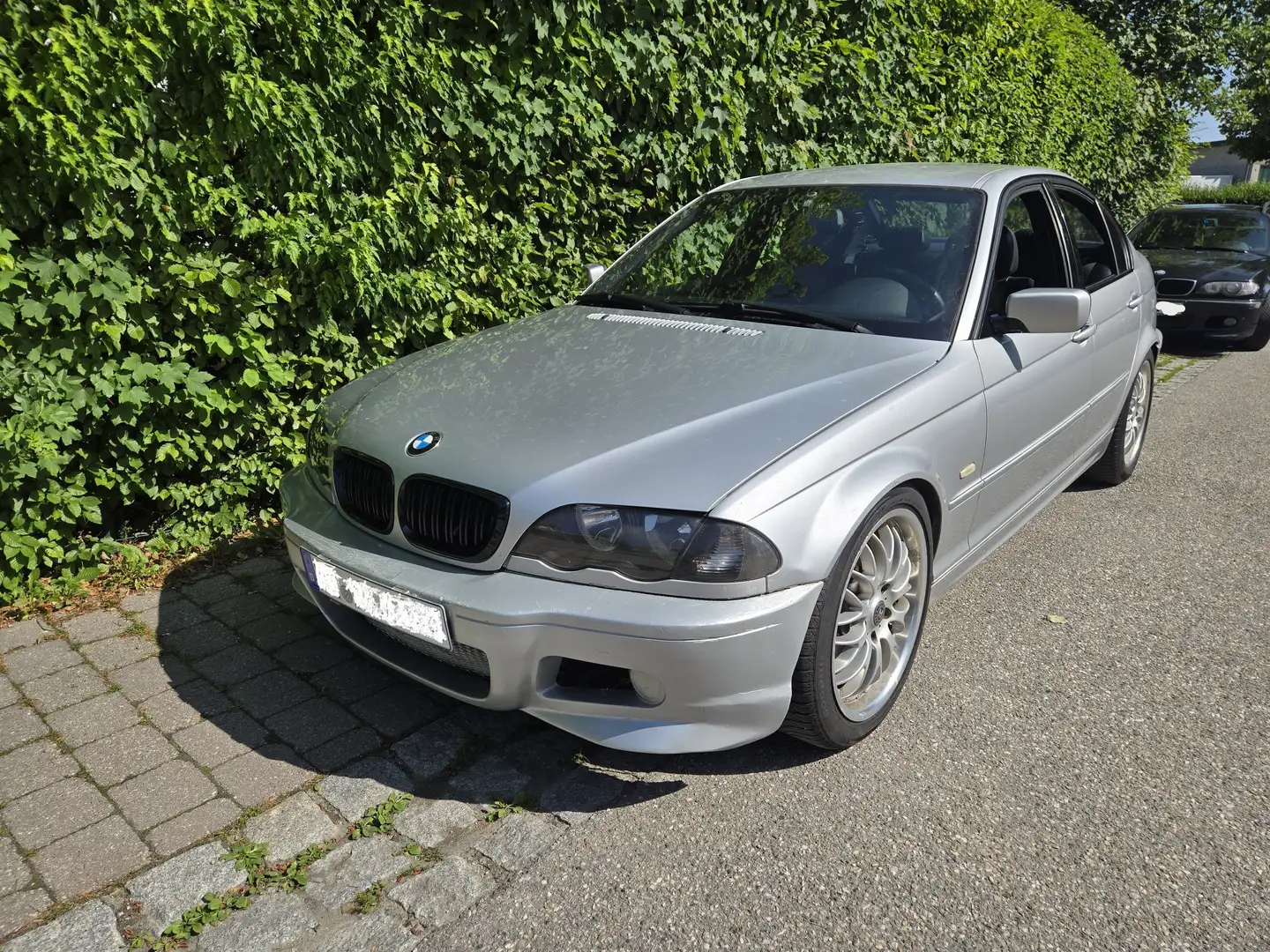BMW 320 320i Argent - 1