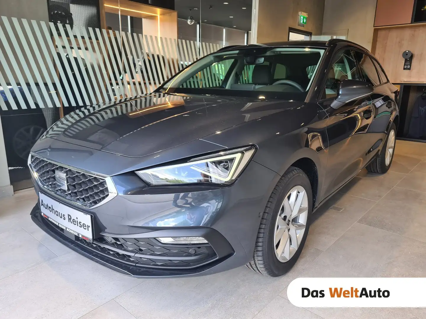 SEAT Leon Style Edition 1.5TSI 115PS Grau - 1