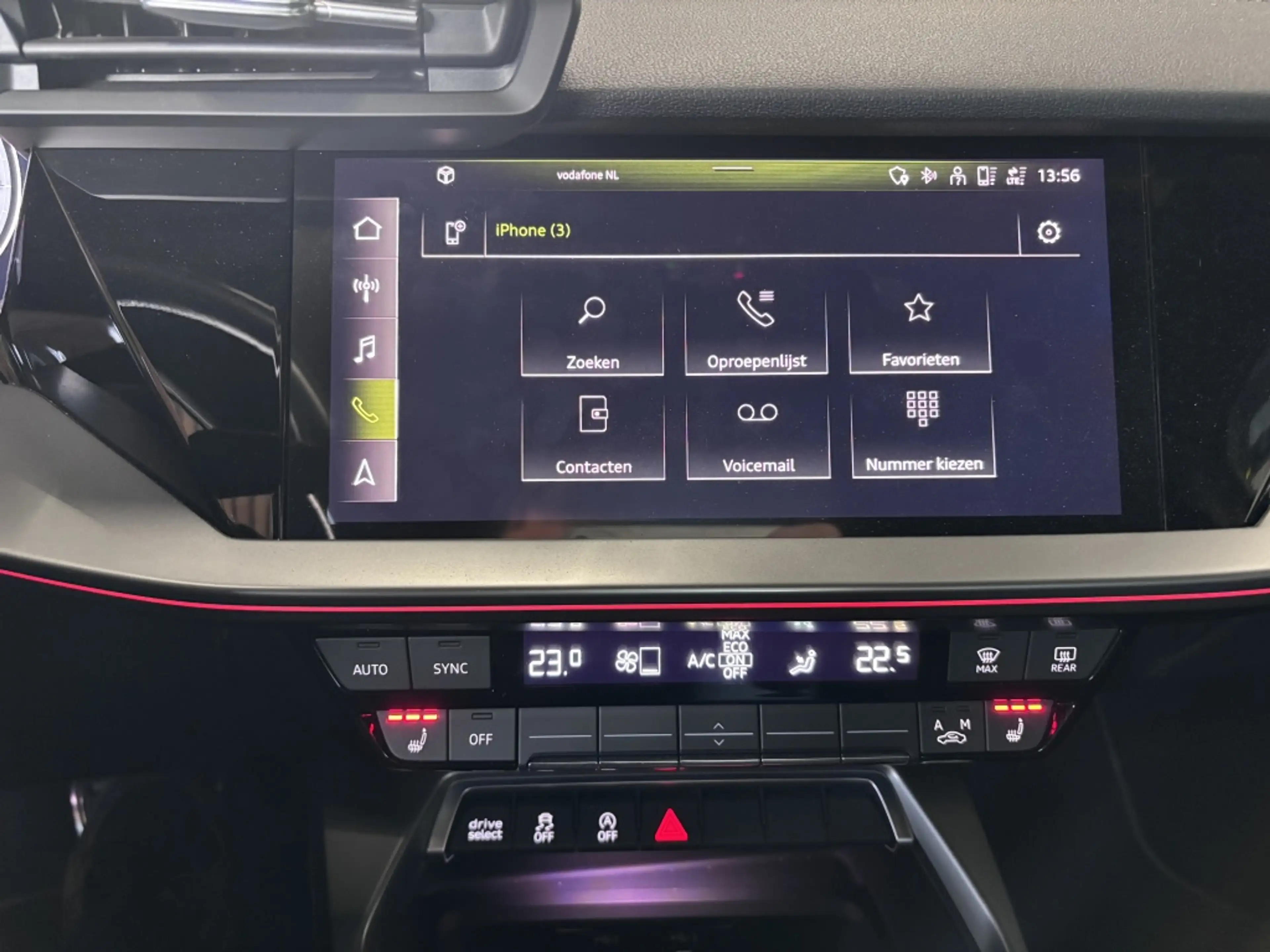 Audi A3 Limousine 30 TFSI S edition — photo 13