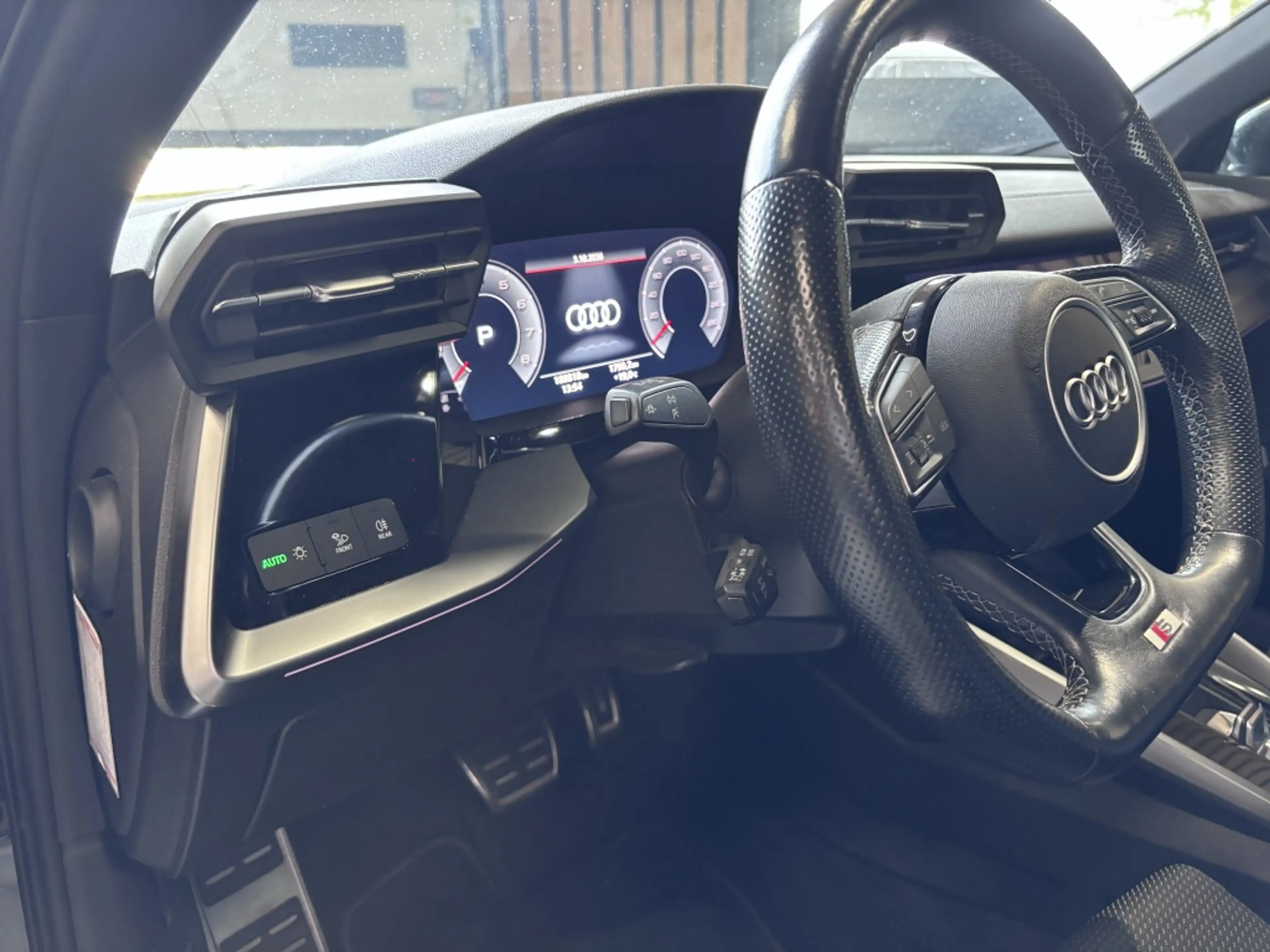 Audi A3 Limousine 30 TFSI S edition — photo 27