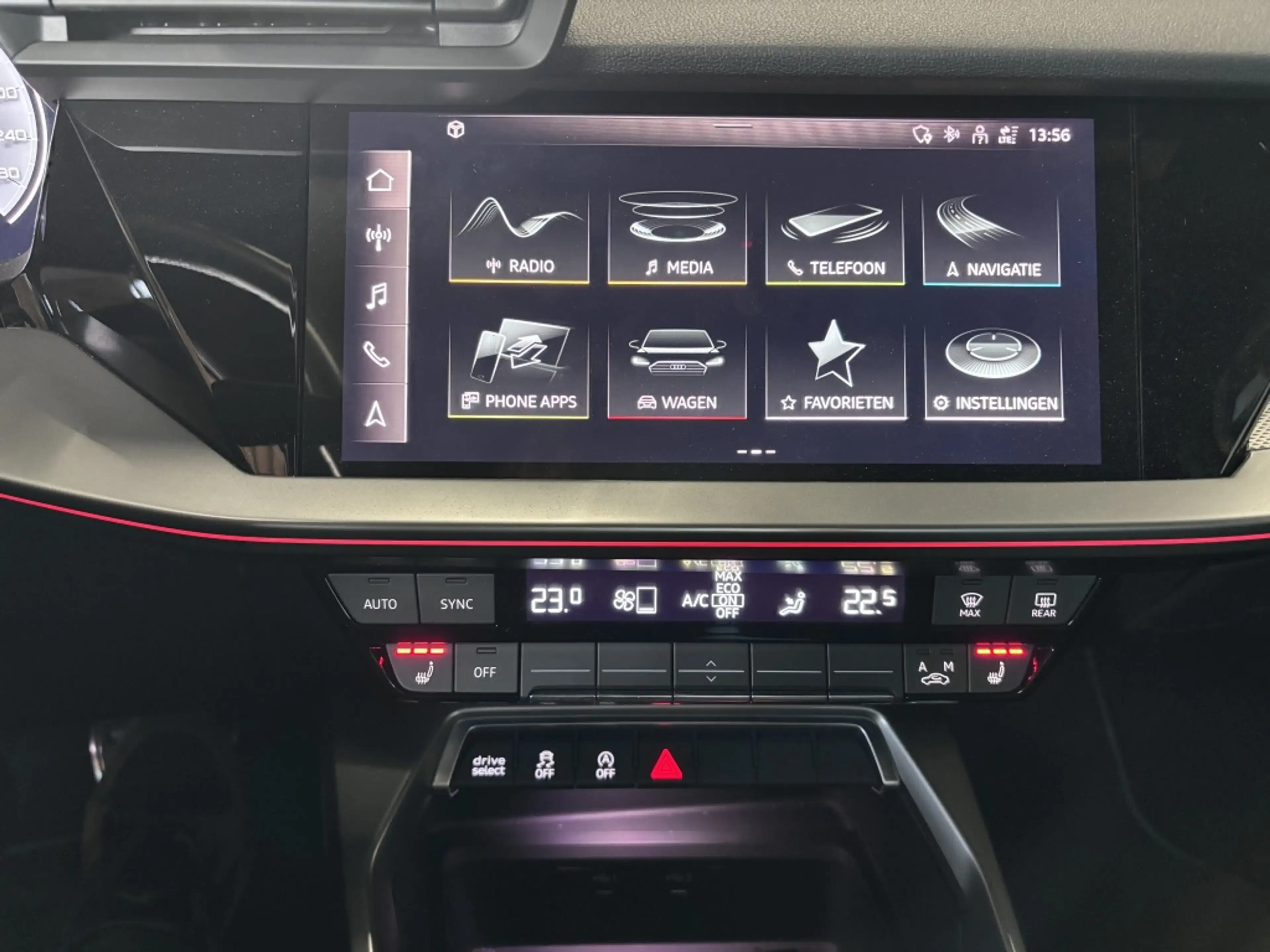 Audi A3 Limousine 30 TFSI S edition — photo 14