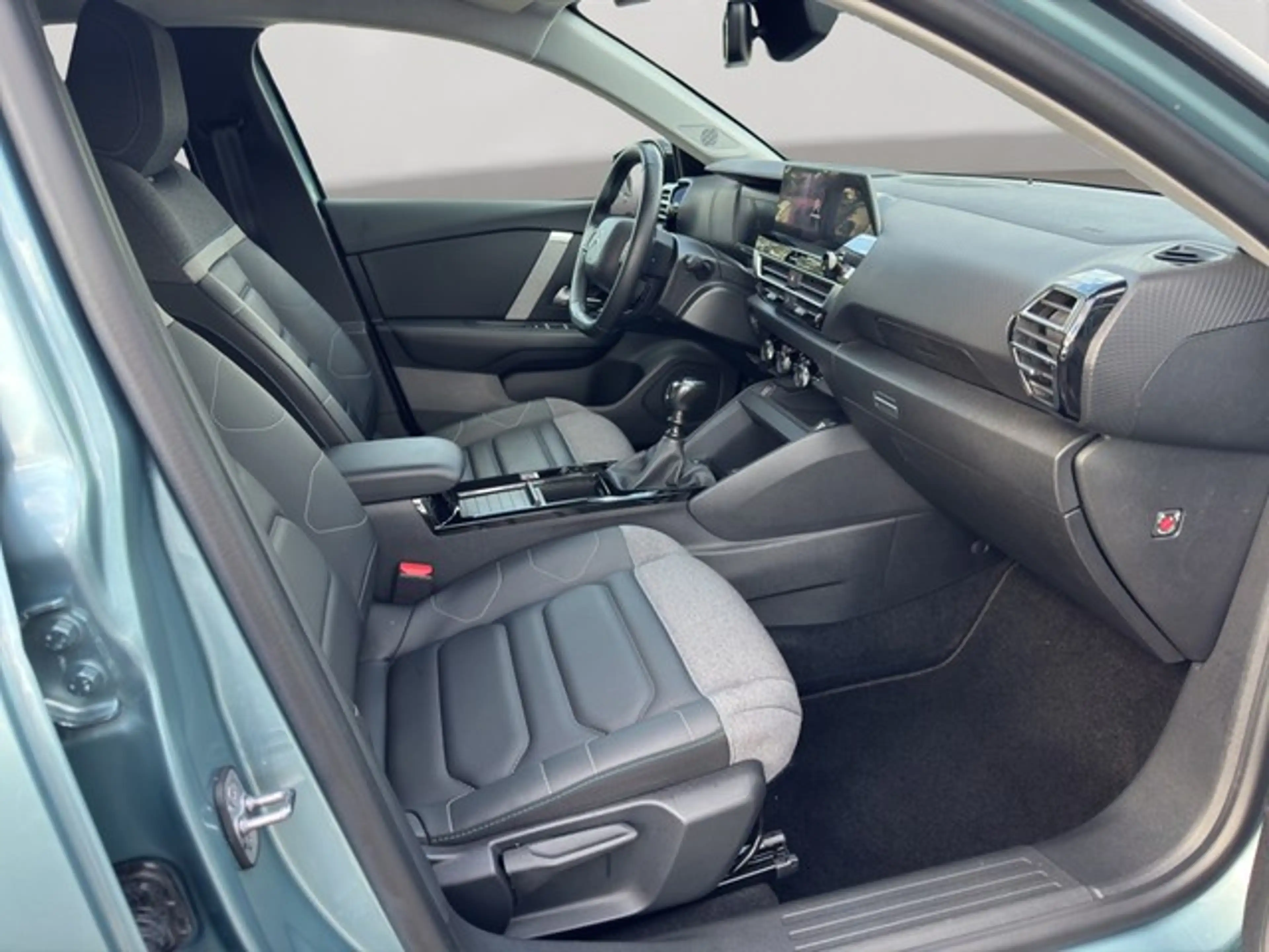 Citroen C4 PureTech 130 S&S Shine Navi+LED+HUD+CAM+PDC v/h+ — photo 9