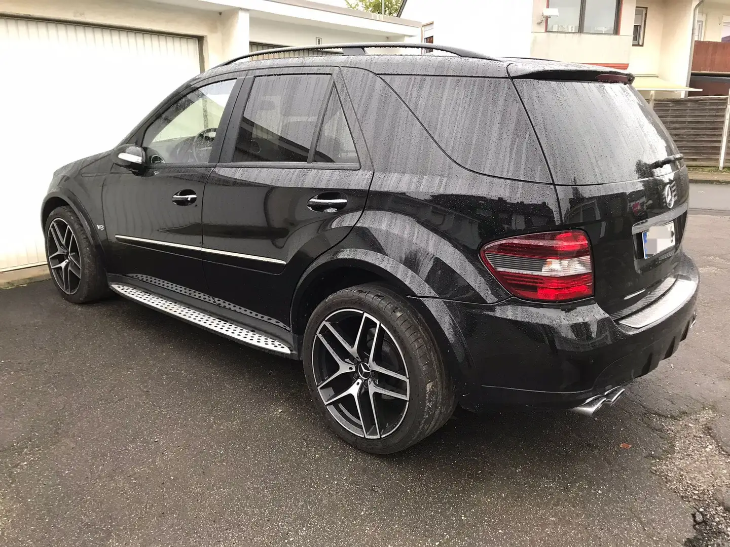Mercedes-Benz ML 500 ML 500 4-Matic Schwarz - 1
