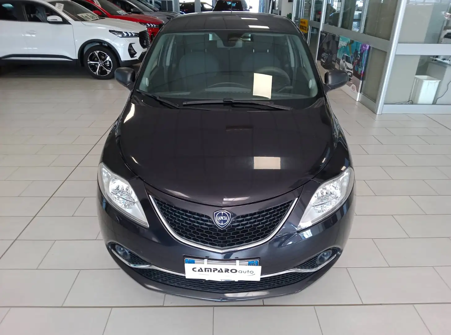 Lancia Ypsilon Ypsilon 1.2 8v Silver 69cv OK NEOPATENTATI Nero - 2
