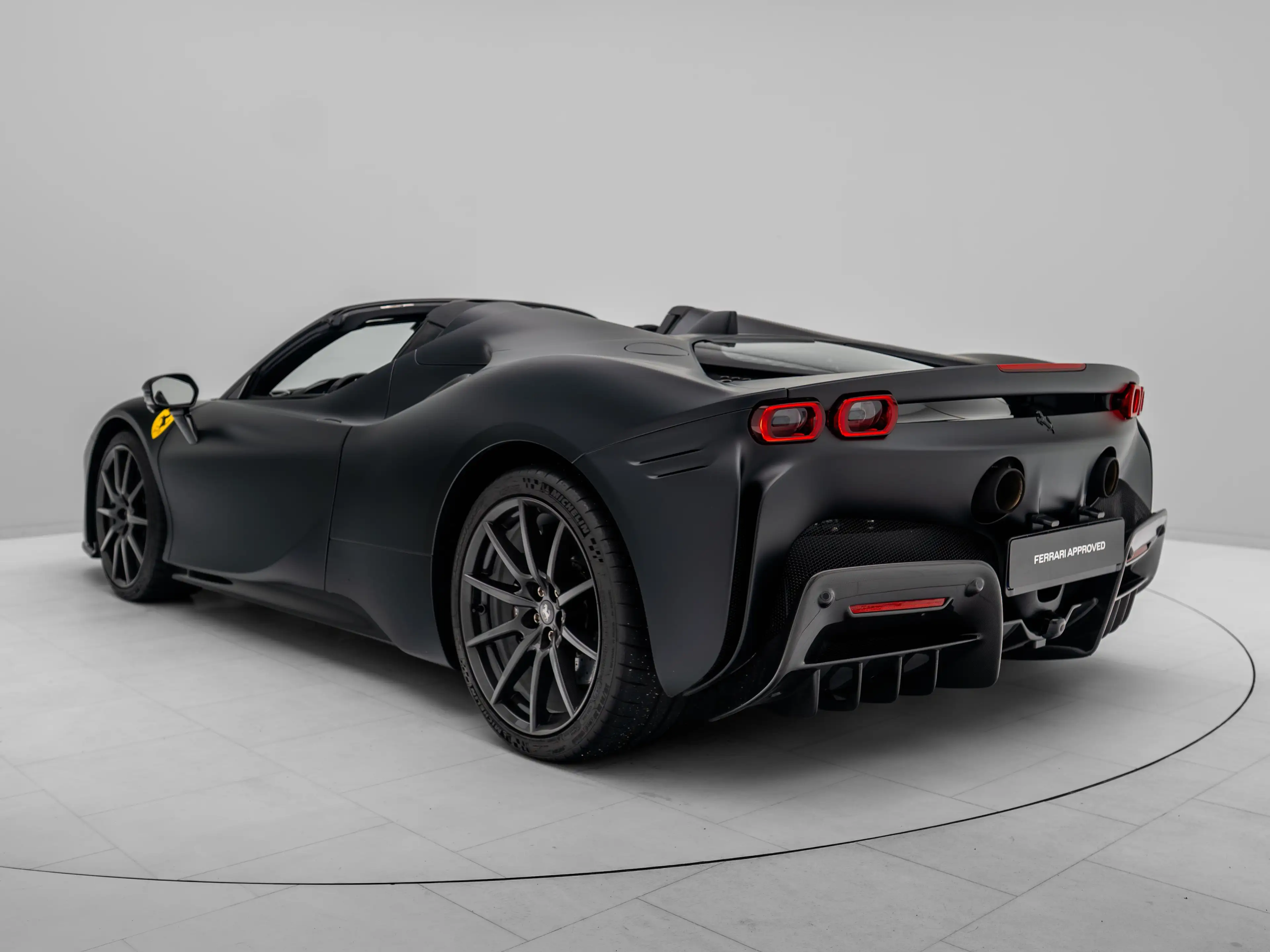 Ferrari SF90 Spider NERO OPACO - FERRARI HAMBURG — photo 8