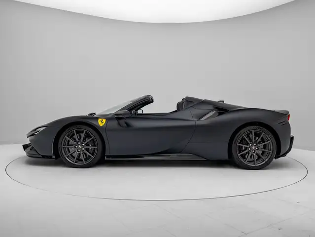 Ferrari SF90 Stradale view 9
