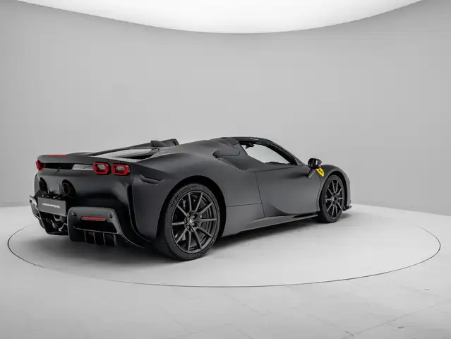 Ferrari SF90 Stradale view 6