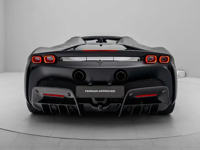 Ferrari SF90 Stradale view 7
