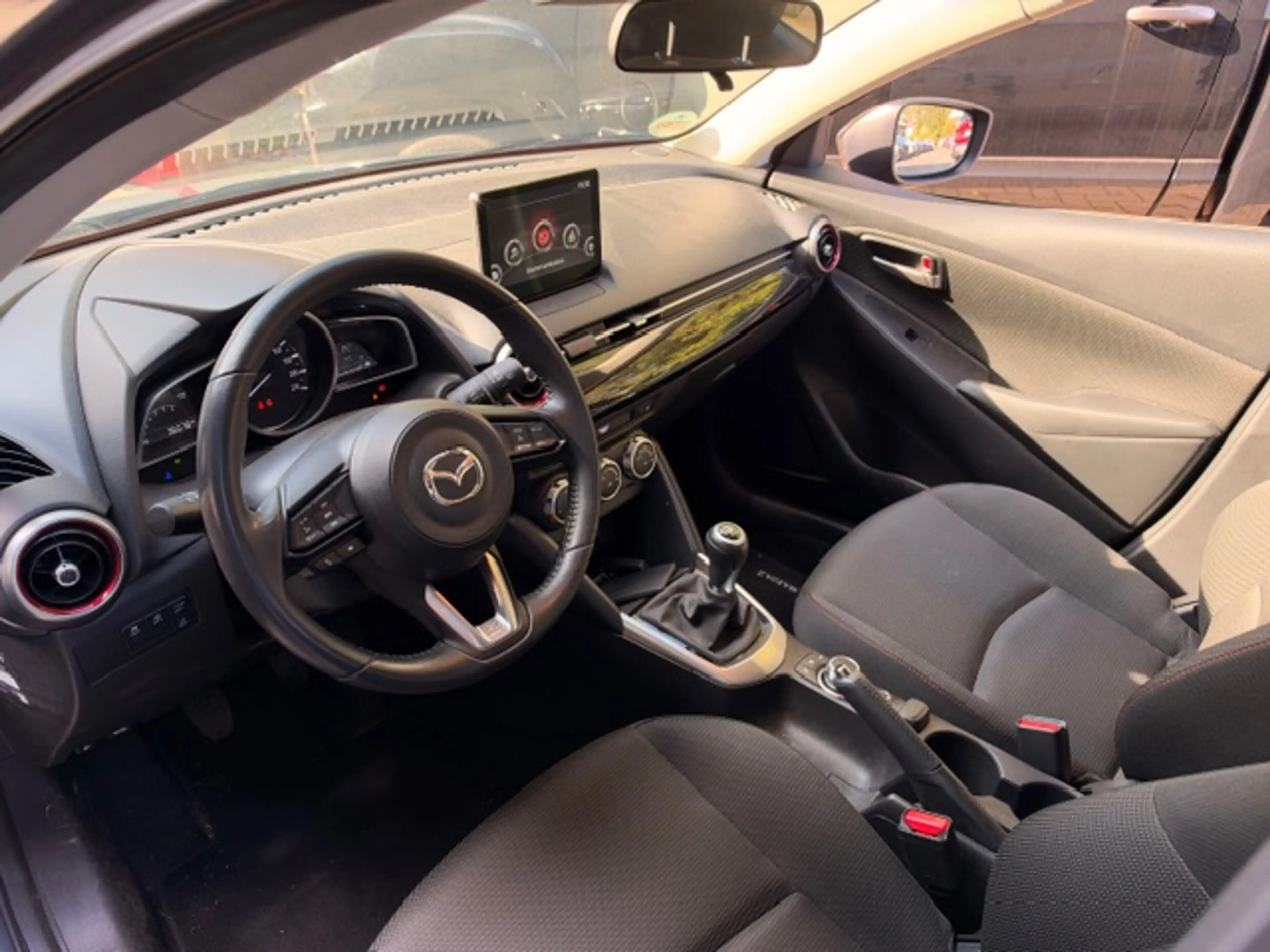 Mazda 2 SKYACTIV-G 90 — photo 5