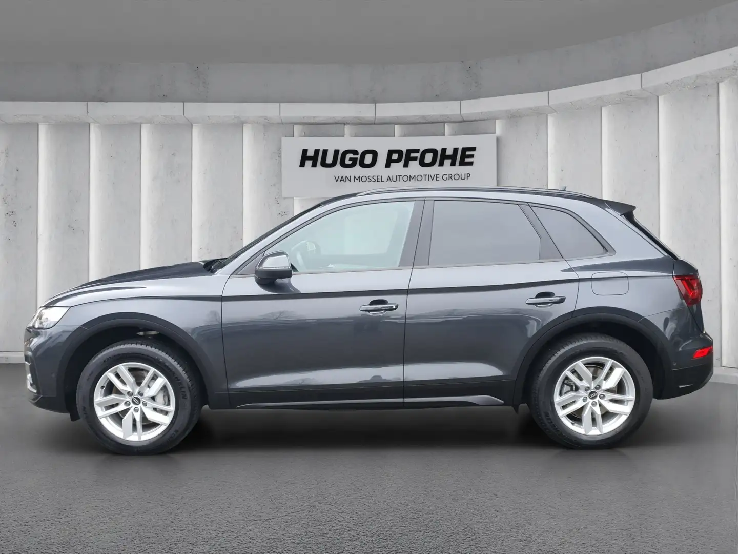 Audi Q5 50 2.0 TFSI e quattro basis PHEV Aut. | LED | ACC Grau - 2