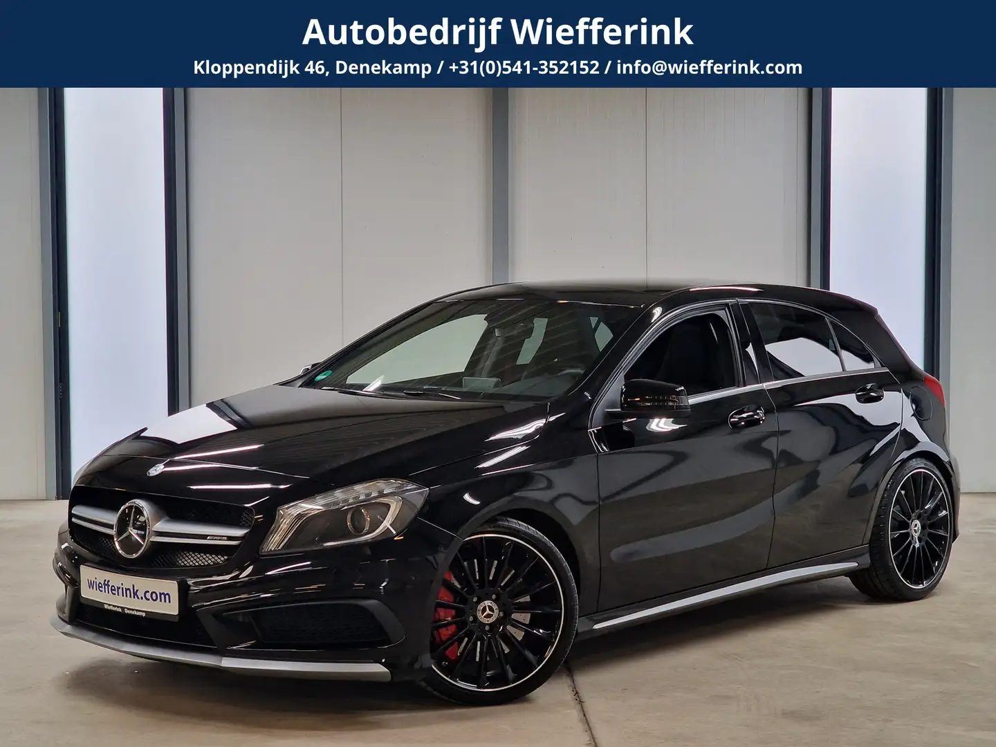 Mercedes-Benz A 45 AMG 4MATIC 361pk | Kuipstoelen | Panodak | Exclusive p Negro - 1