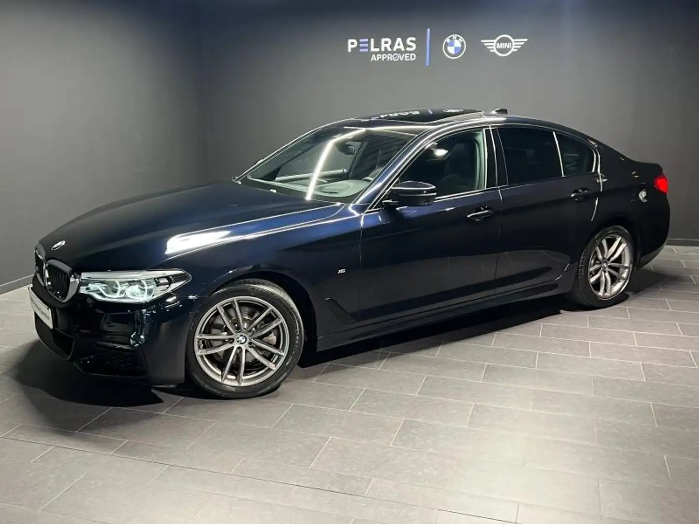 BMW 520 520dA xDrive 190ch M Sport Steptronic Euro6d-T 117 Noir - 1