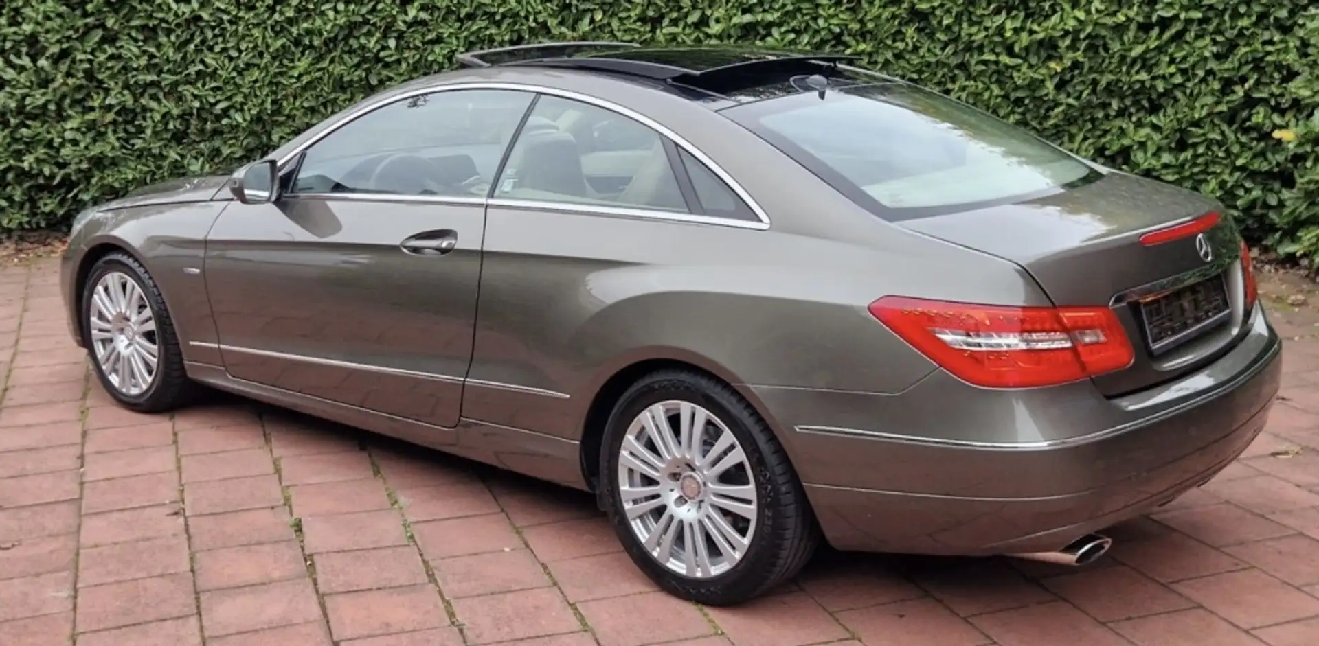 Mercedes-Benz E 250 Coupé 250CDI BE Aut. - 2