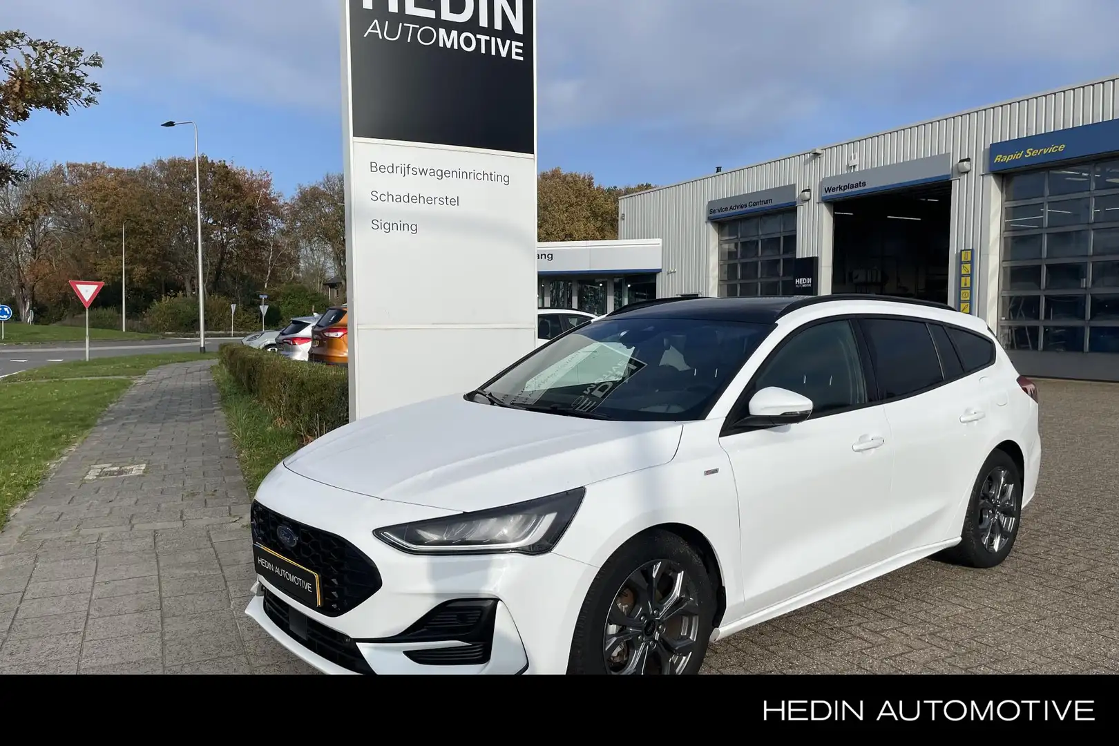 Ford Focus Wagon 1.0 EcoBoost Hybrid ST Line Blanc - 1
