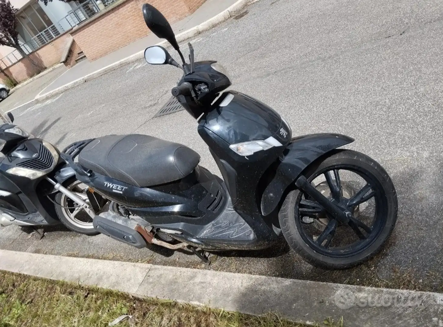 Peugeot Tweet 150 Zwart - 2