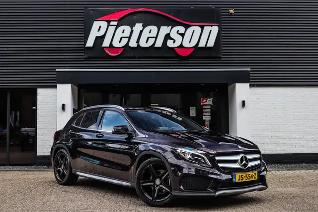 Mercedes-Benz GLA 200
