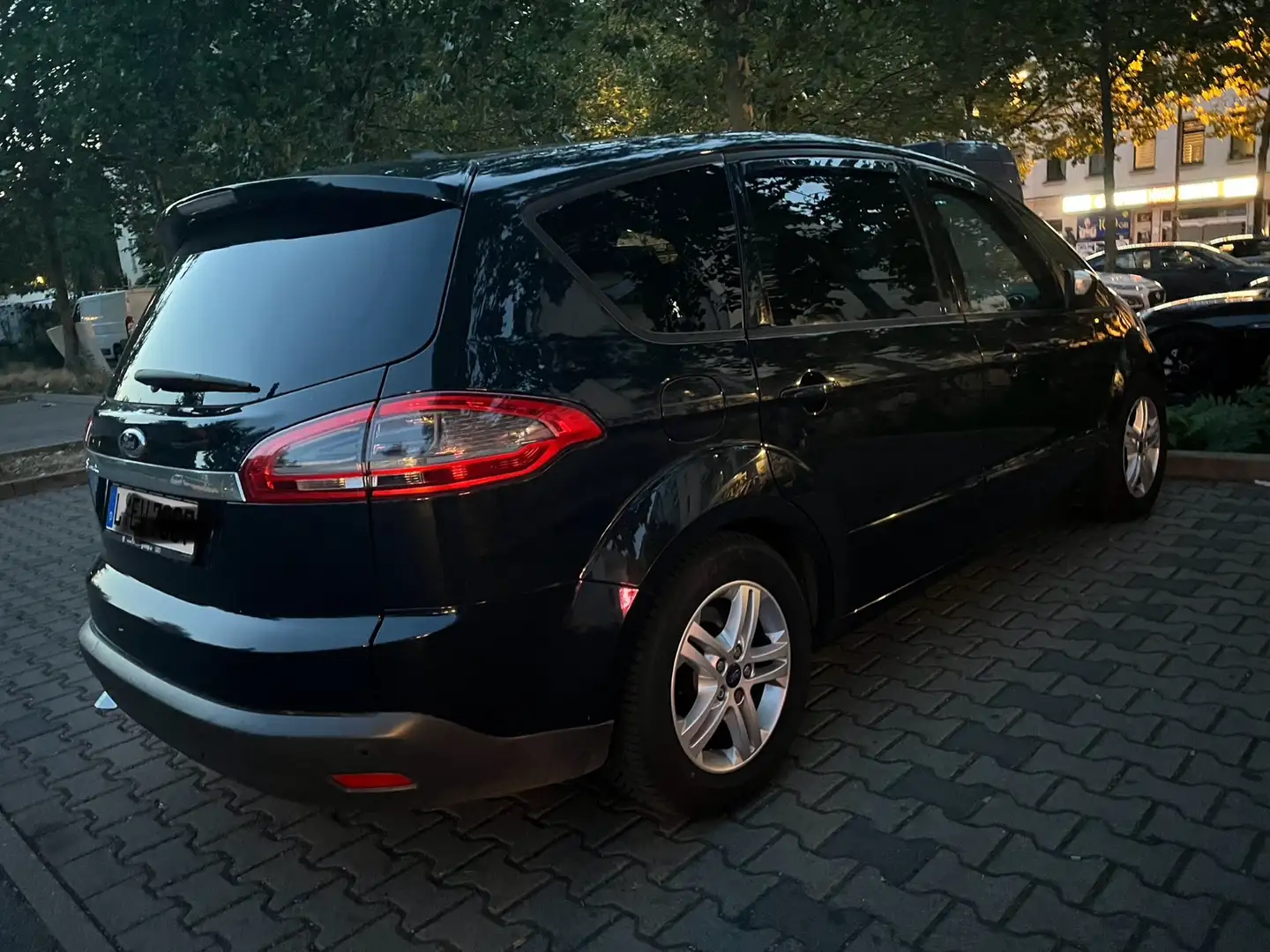 Ford S-Max Ford S-MAX 2.0 TDCI Automatik 7 Sitzer NEU TÜV Schwarz - 2