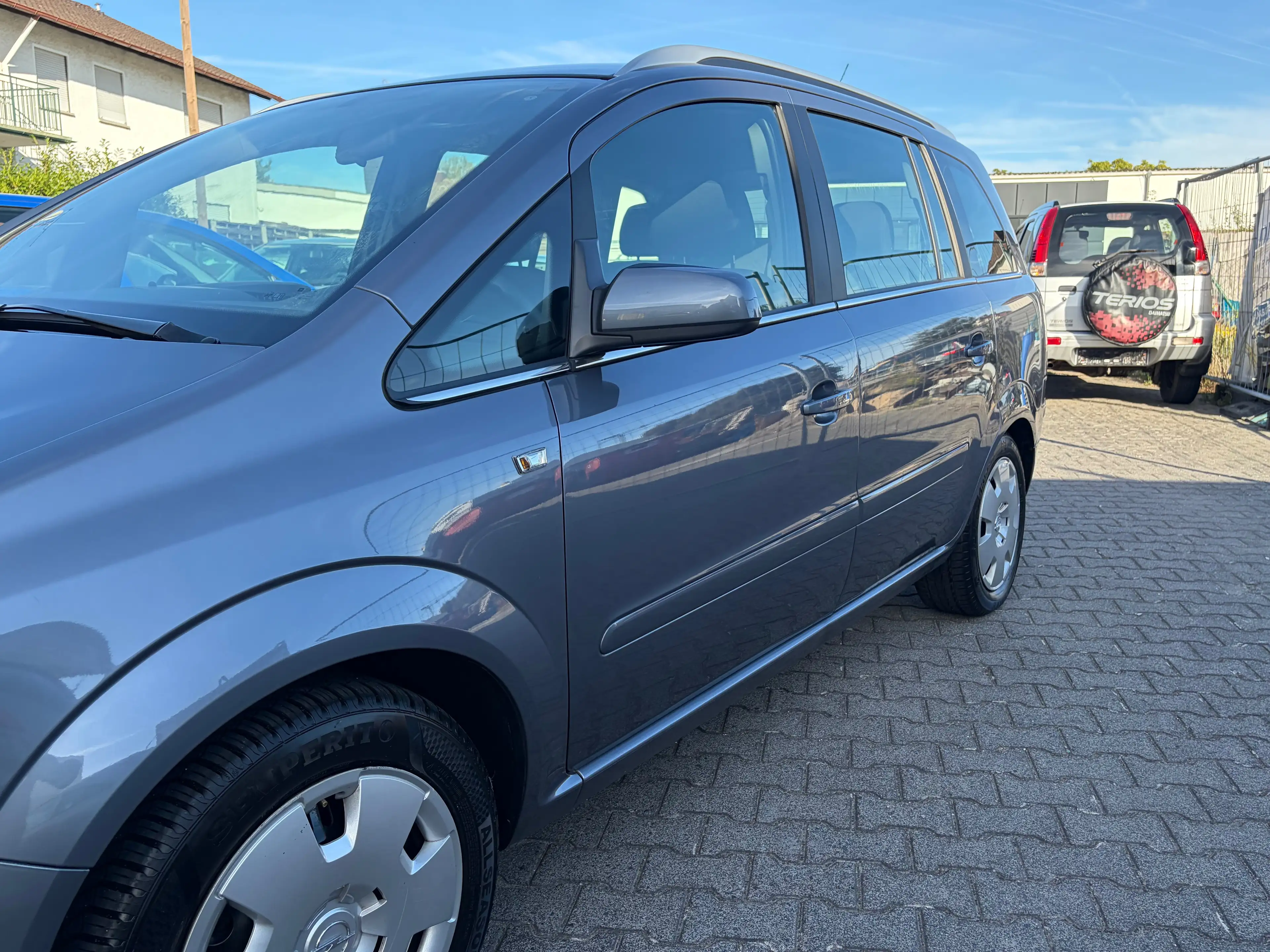 Opel Zafira Automatik*7.Sitze*1.Hand*Navi*AHK*BT*PDC*Temp.* — photo 3
