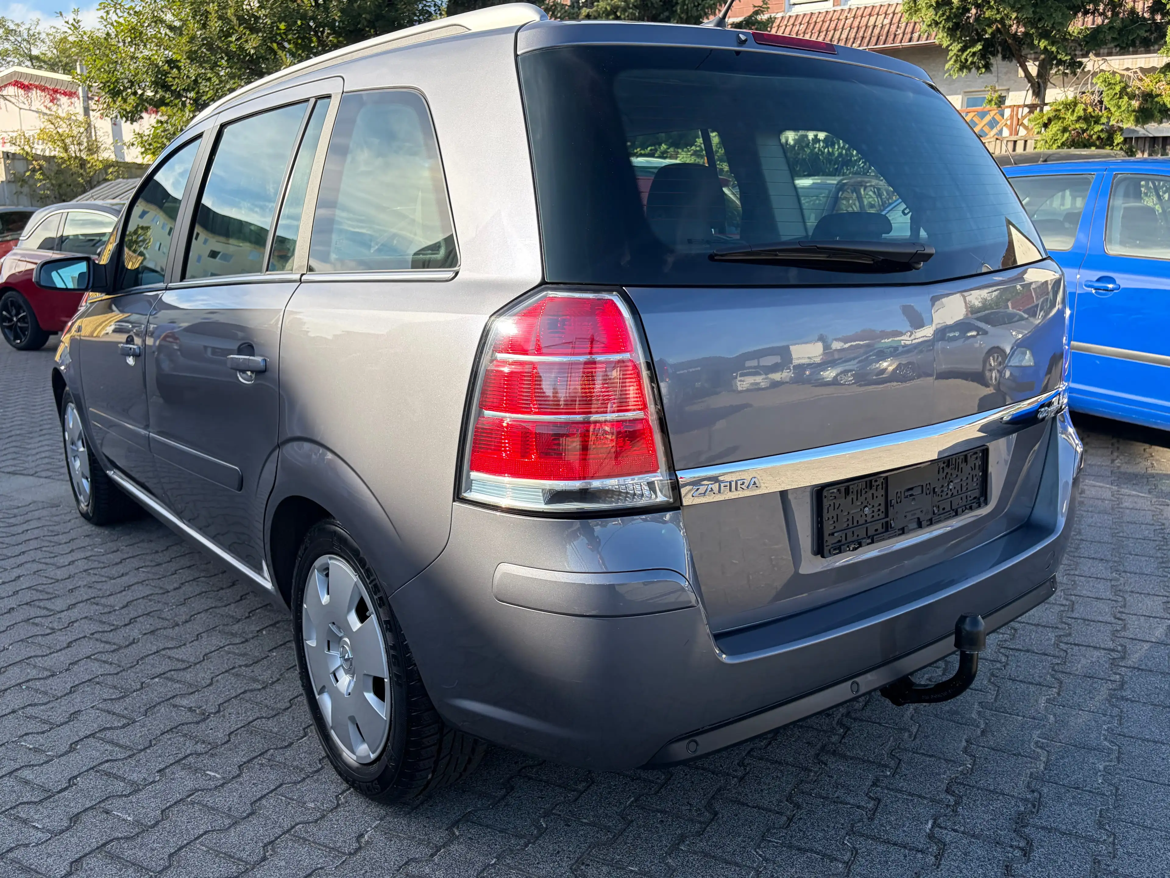 Opel Zafira Automatik*7.Sitze*1.Hand*Navi*AHK*BT*PDC*Temp.* — photo 8