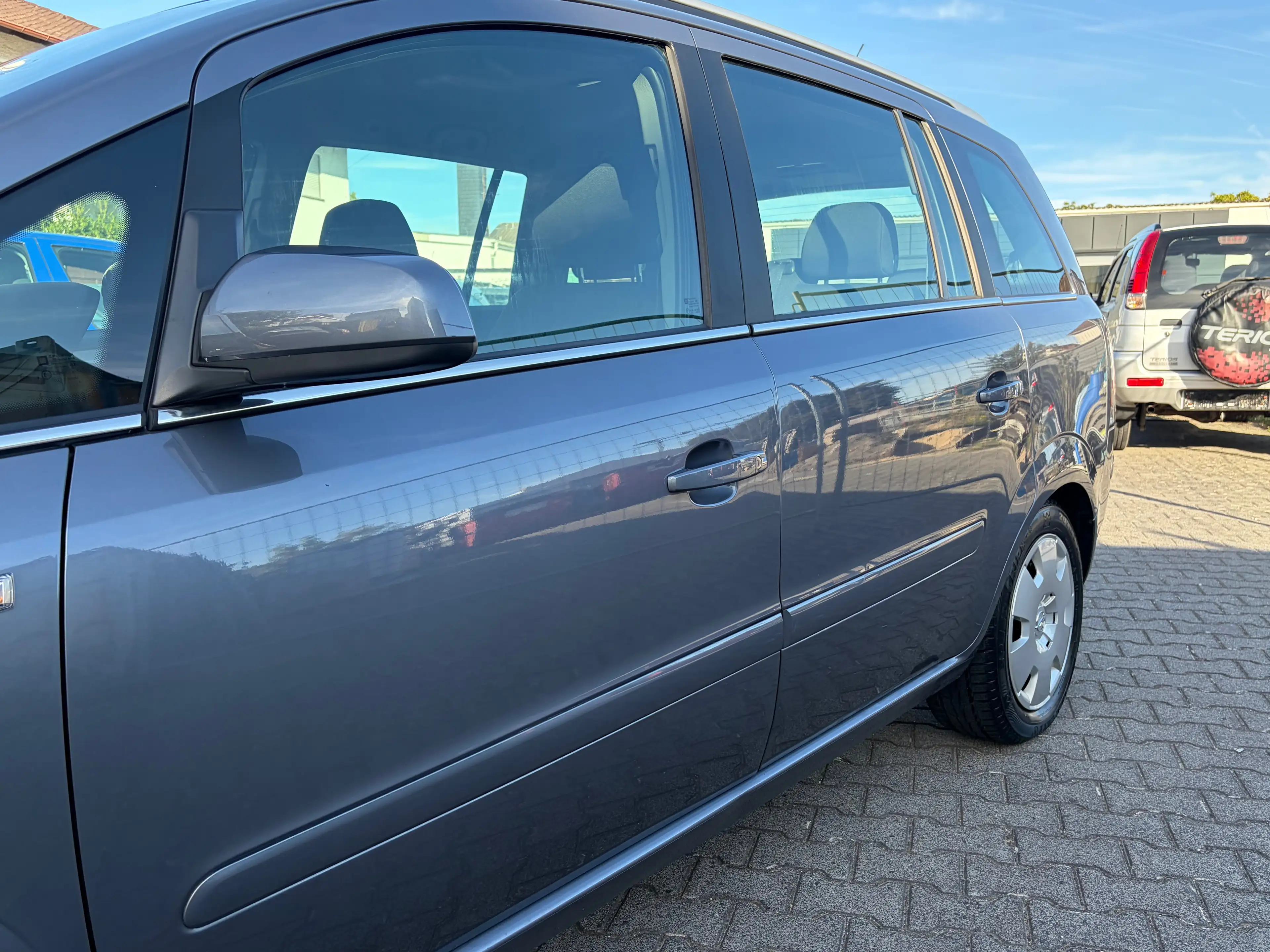 Opel Zafira Automatik*7.Sitze*1.Hand*Navi*AHK*BT*PDC*Temp.* — photo 4