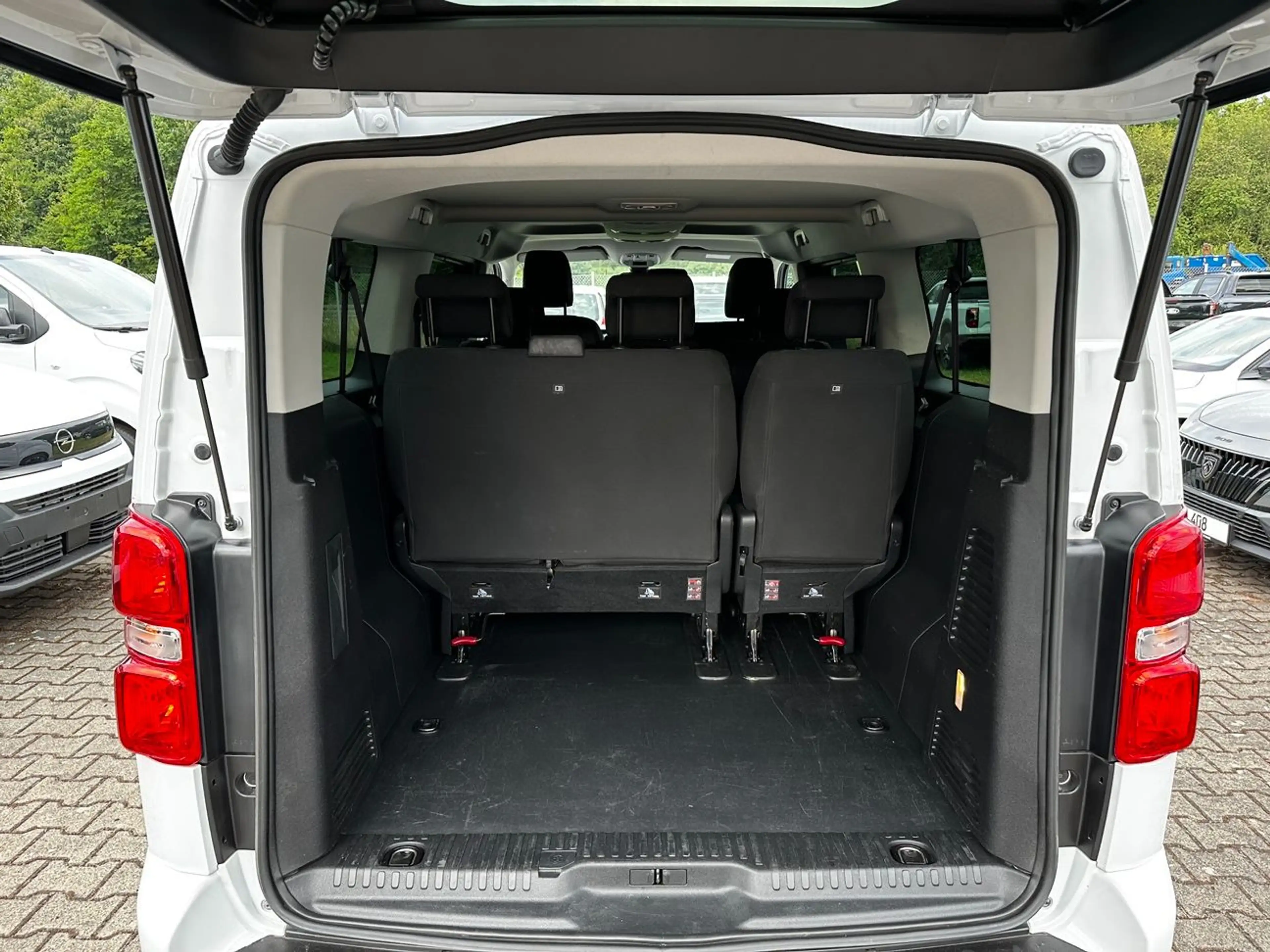 Opel Zafira Life 2.0 D XL Edition *ACC*beh.Lenk*Kamera — photo 10
