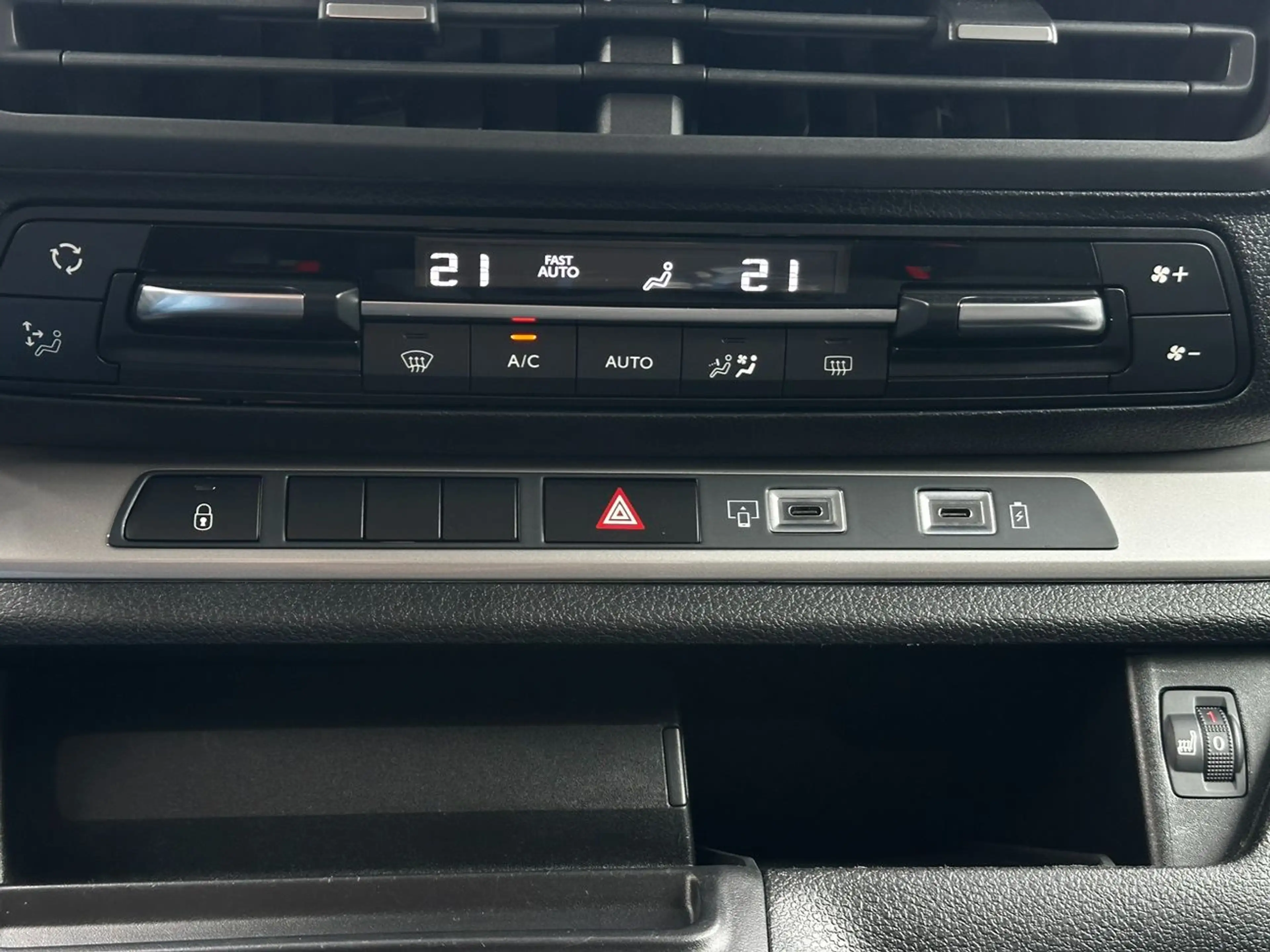 Opel Zafira Life 2.0 D XL Edition *ACC*beh.Lenk*Kamera — photo 16