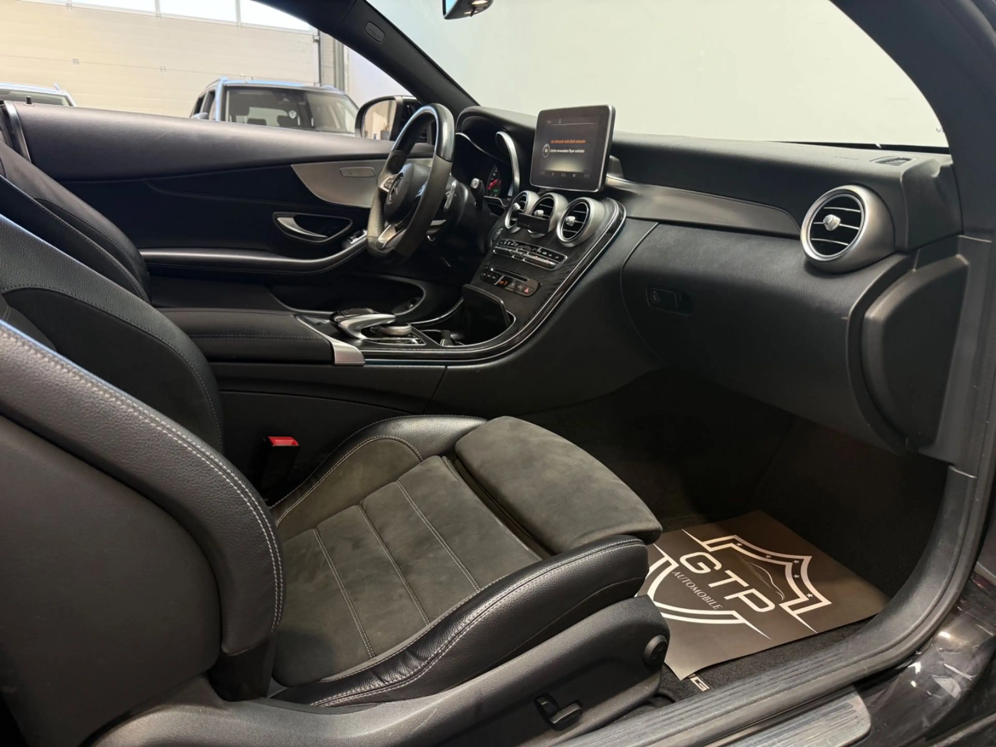 Mercedes-Benz C 400 Coupe *AMG Night Edition*LED*Burmester* — photo 12