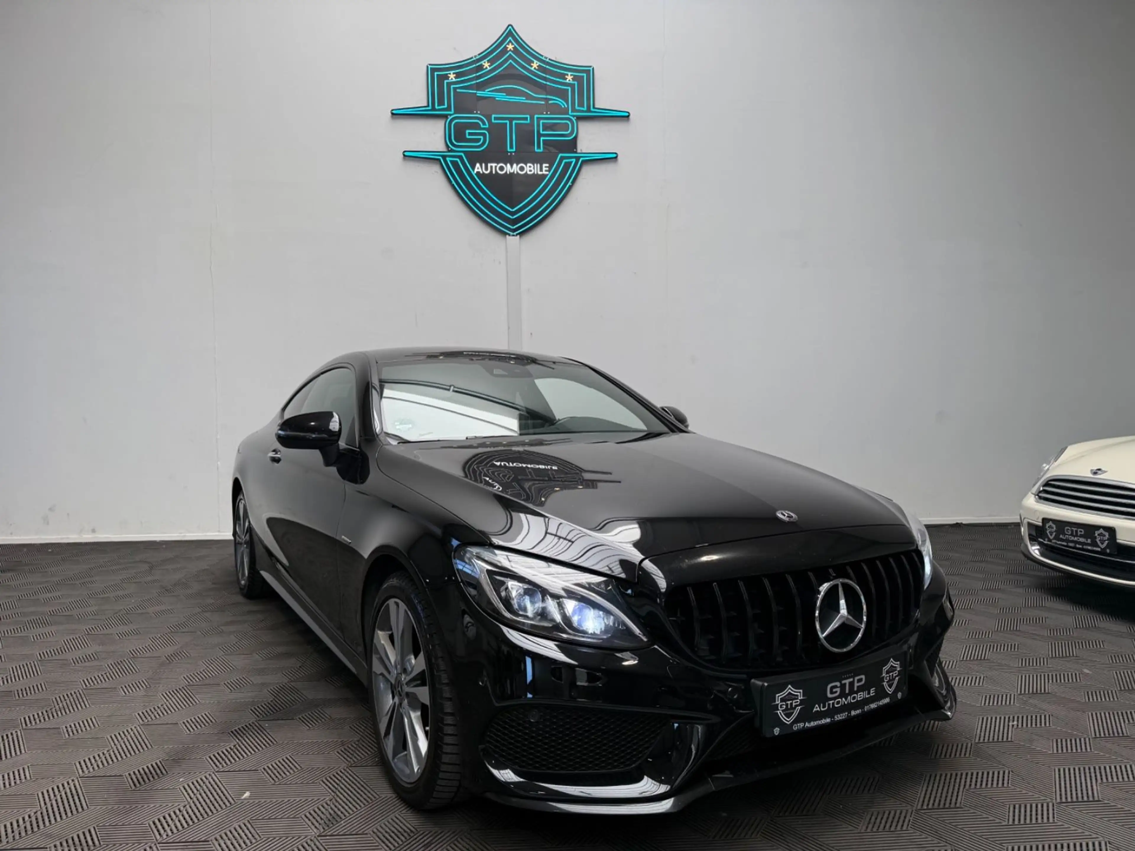 Mercedes-Benz C 400 Coupe *AMG Night Edition*LED*Burmester* — photo 3
