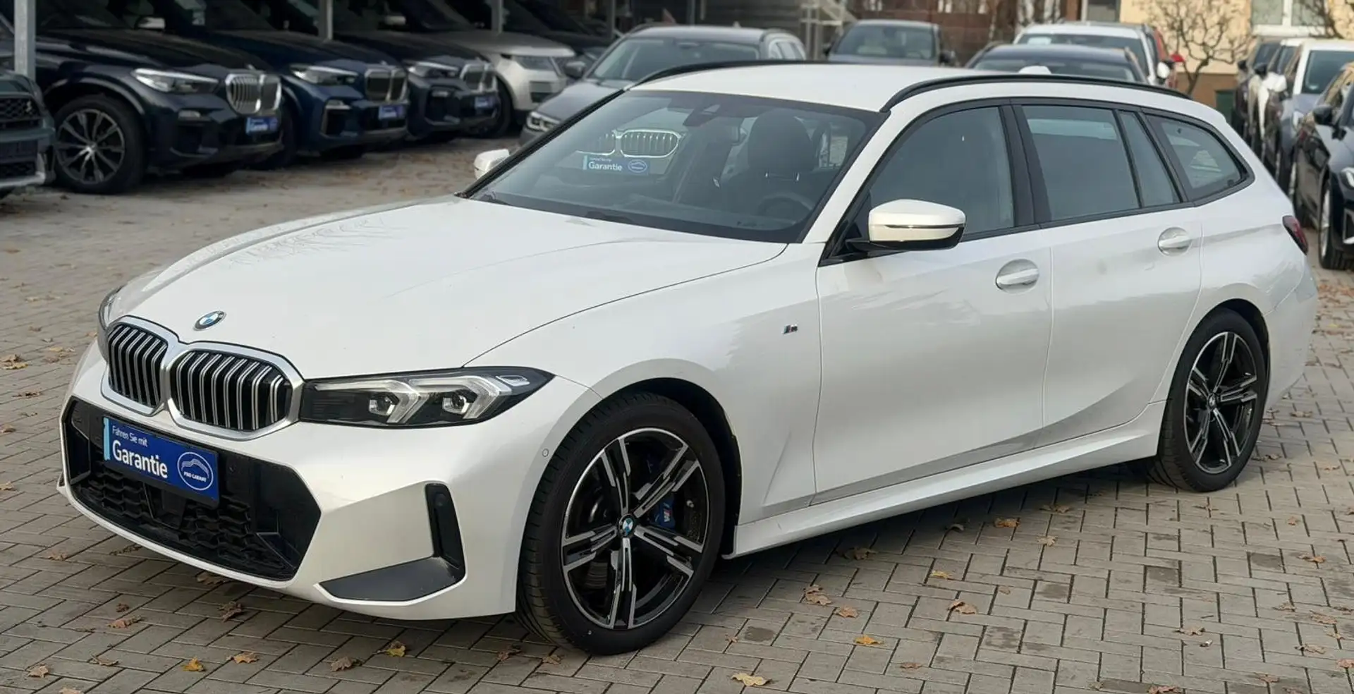 BMW 330 i Touring M Sport LED Kamera Leder D.Cockpit Blanc - 1