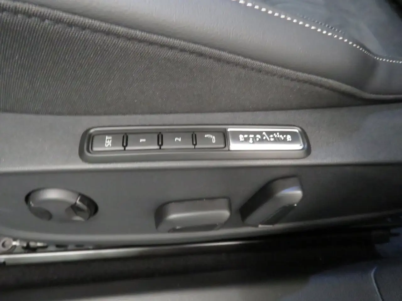 Volkswagen Golf Rabbit TSI 8