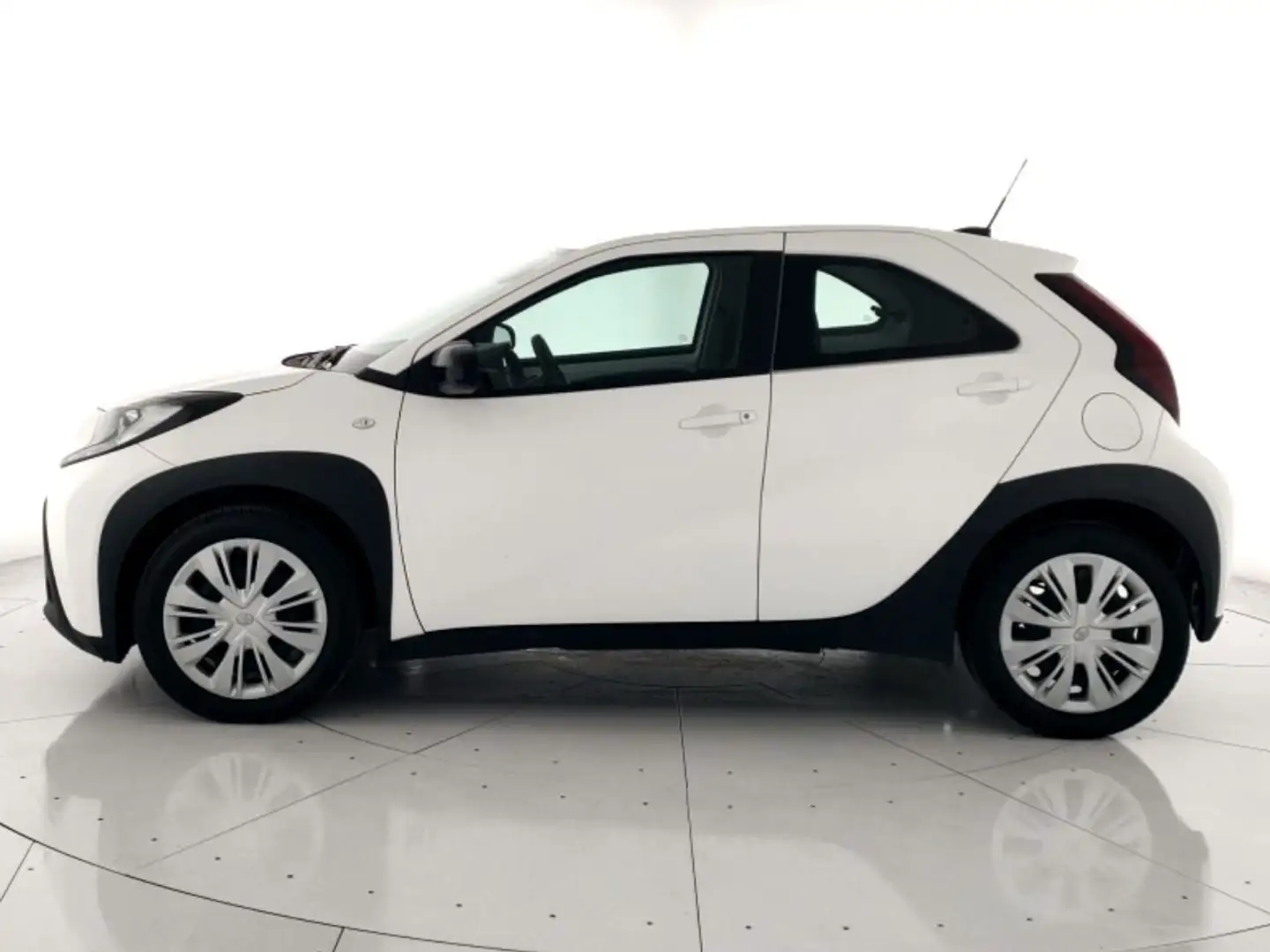 Toyota Aygo X 1.0 Active 72cv Blanco - 2