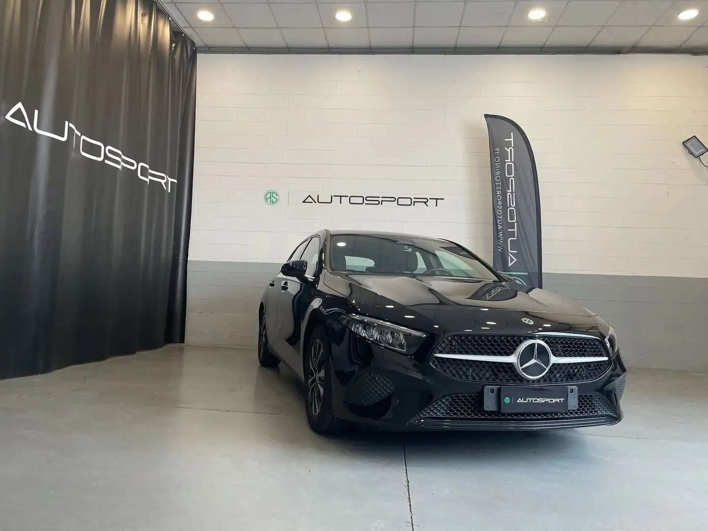 Mercedes-Benz A 180 A 180 Automatic Progressive Advanced Noir - 1