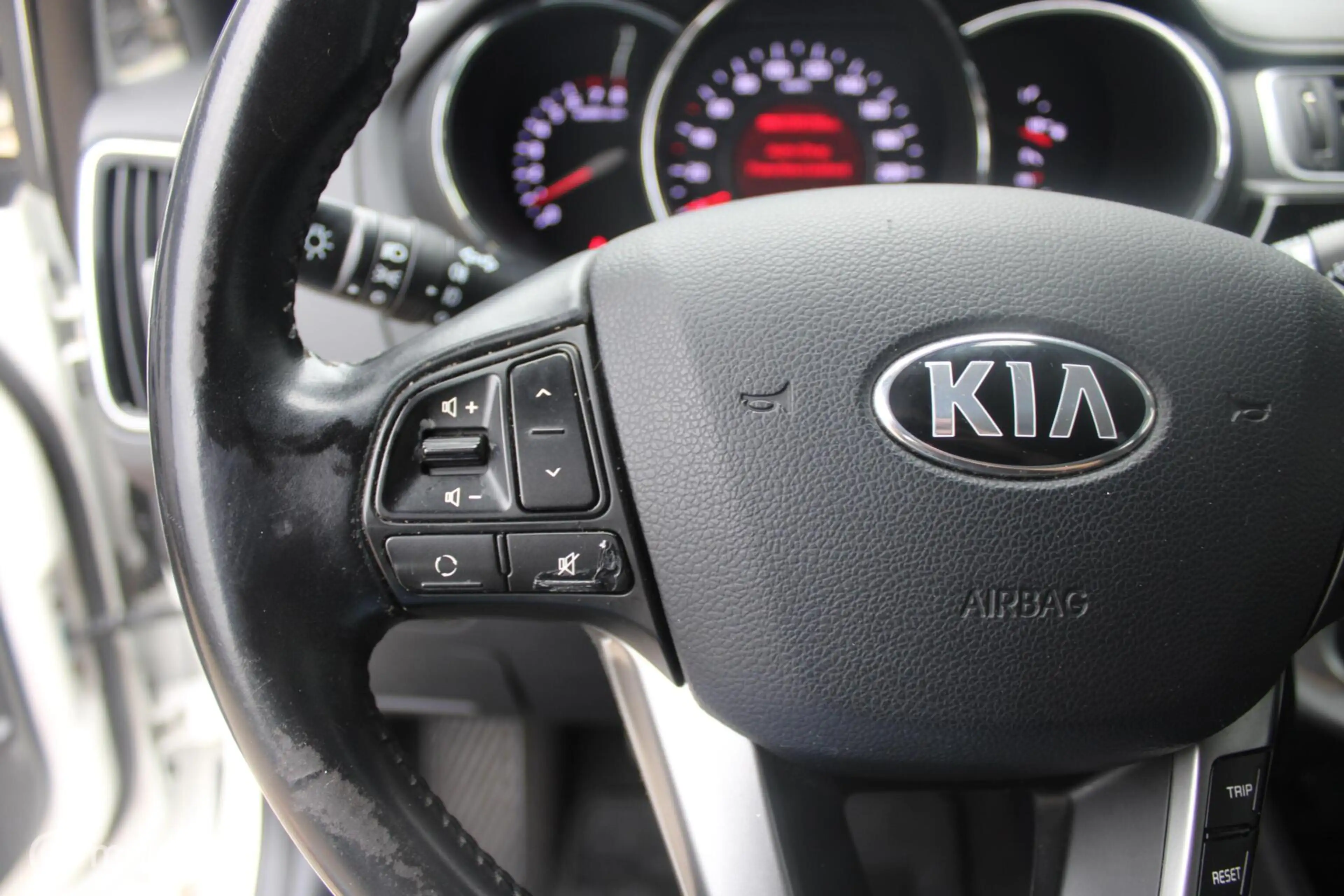 Kia Rio 1.2 CVVT ComfortLine Airco | Cruise | NL Auto Boek — photo 21