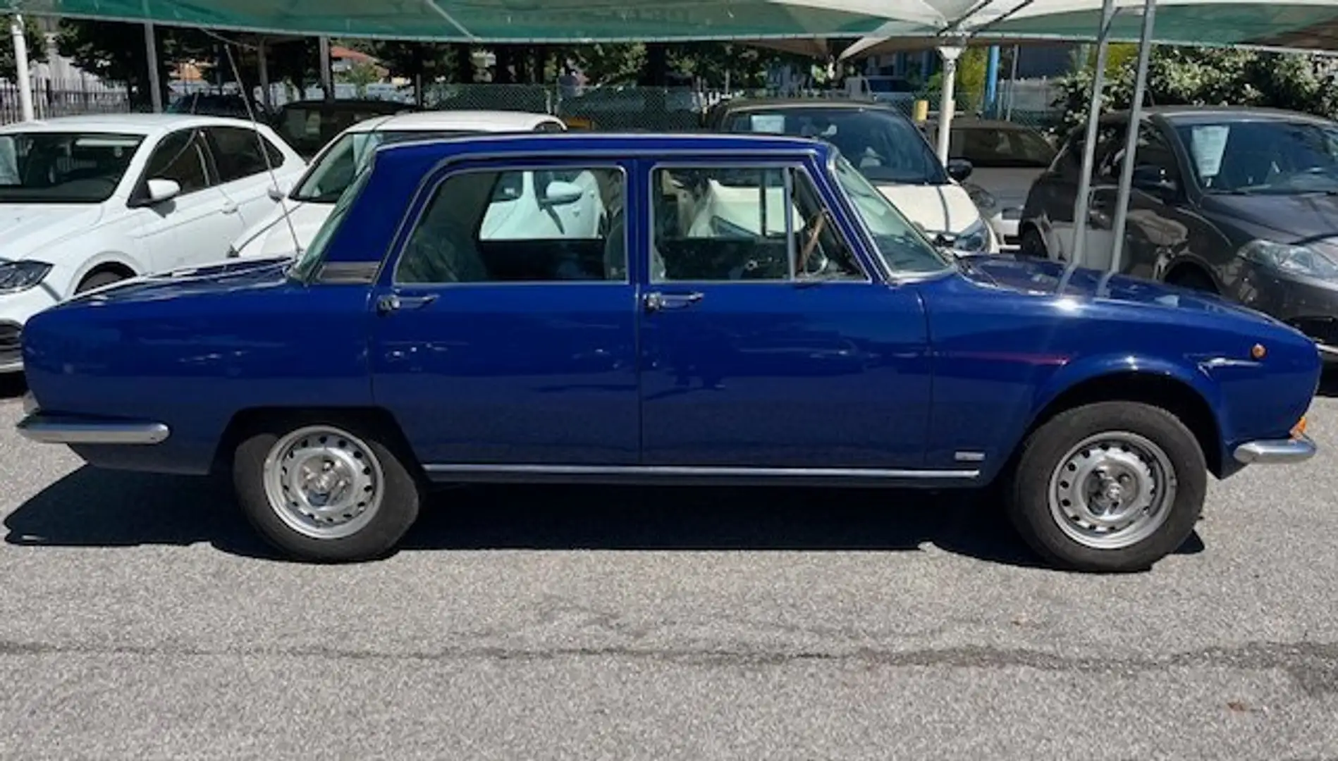 Alfa Romeo 1750 Bleu - 2