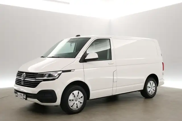 Volkswagen Transporter view 8
