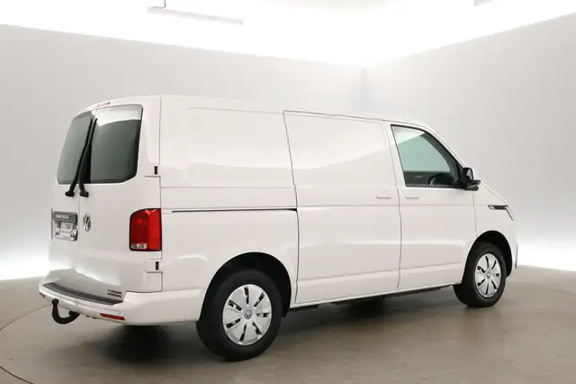 Volkswagen Transporter view 26