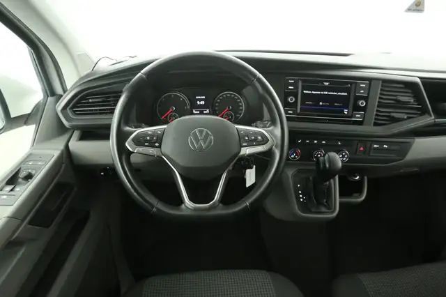 Volkswagen Transporter view 2