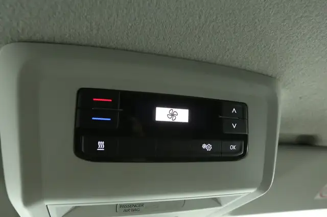 Volkswagen Transporter view 20