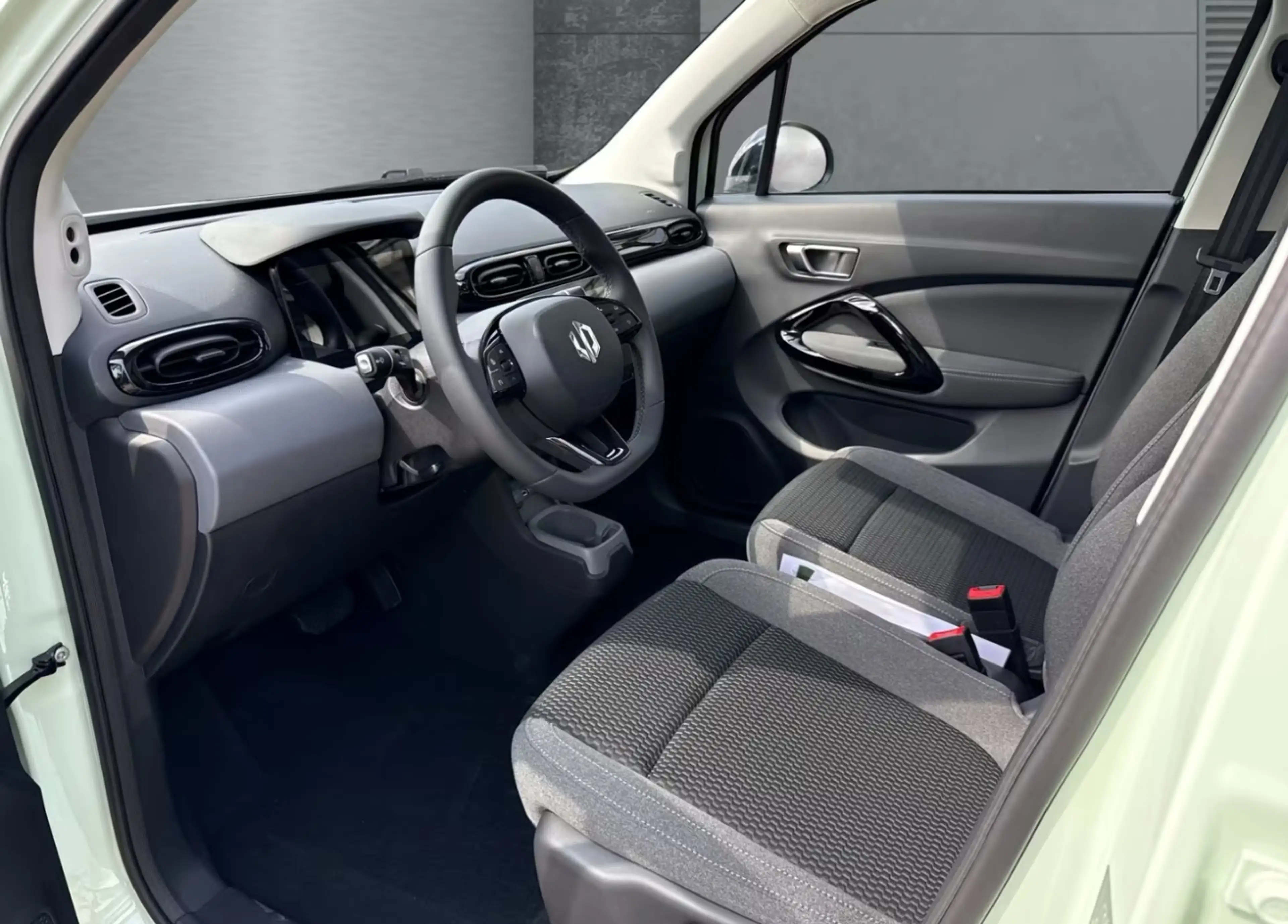 Leapmotor T03 37 70 kW BEV ACC+Navi+Pano+SD+Kam.+KeyLess — photo 7